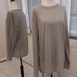 4/$40 Gray Long Sleeve Tee - Size Large